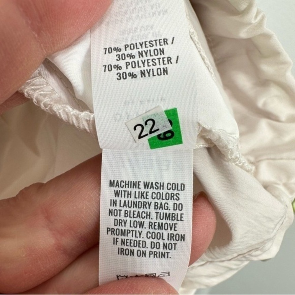 Offline by Aerie Size XS Cropped Hooded Windbreaker Running Outdoors Cream White - Picture 9 of 9